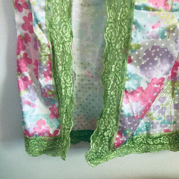 Beautiful Floral Maxi Skirt with Lace Detail - Picture 4 of 8